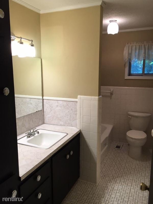 Building Photo - 3 br, 2 bath House - 307 Willow Rd