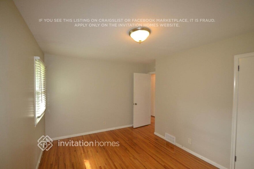 Building Photo - 7101 Hartkopf Ln