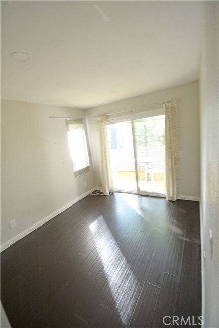 Building Photo - 1529 Elkwood St
