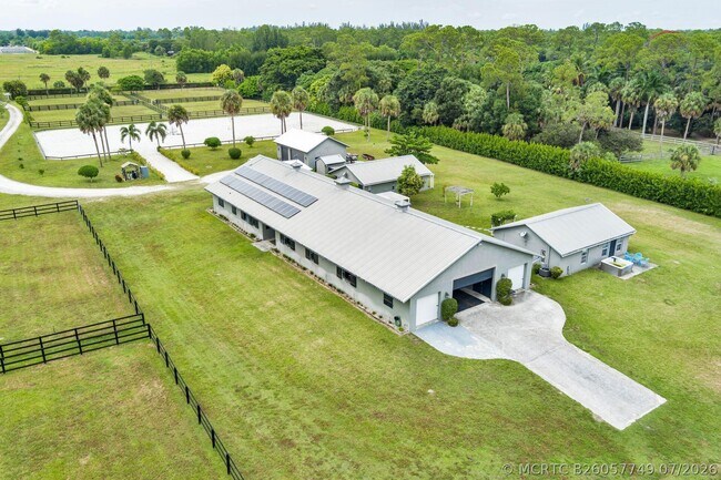 Building Photo - 2770 E Rd