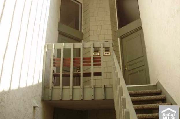 Building Photo - 90 Lakepines