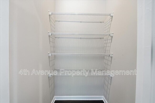 Building Photo - 3403 Abbey Wy