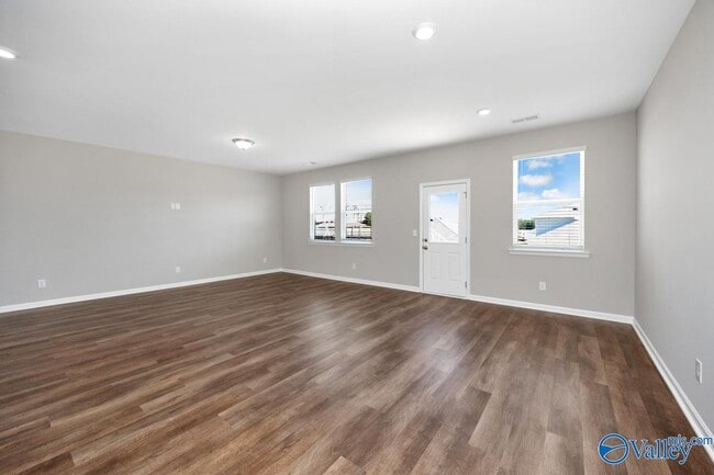 Building Photo - 103 Evergreen Ml Ln