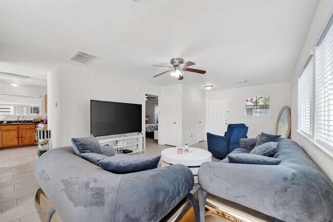 Building Photo - 20638 Patriot Park Ln