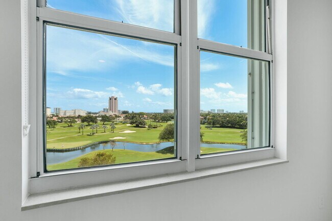 Building Photo - 500 SE Mizner Blvd