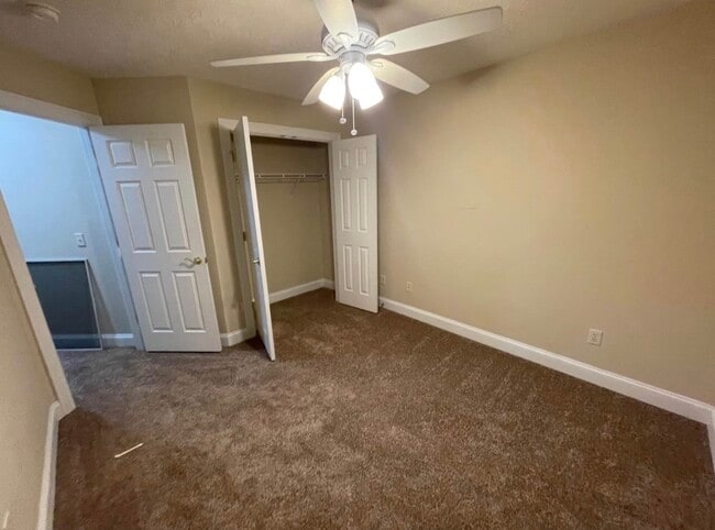 Building Photo - 2690 Gardenia Ave