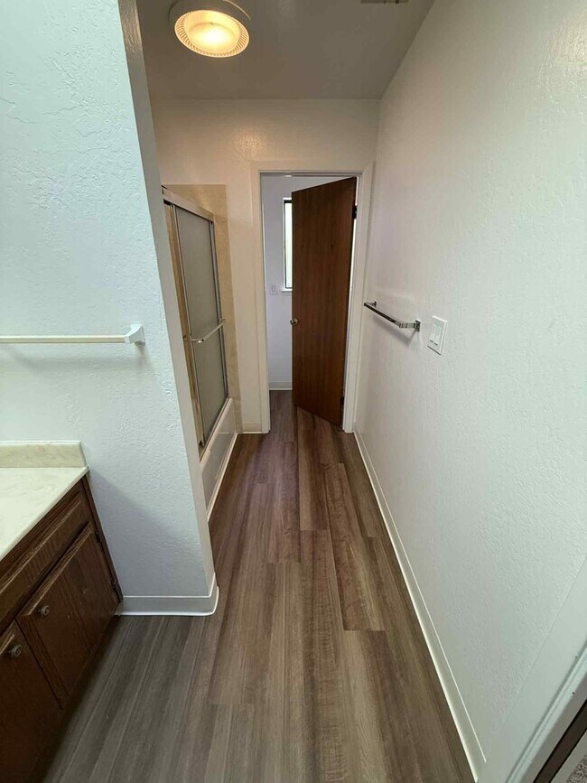 Building Photo - Spacious West Menlo Park Home for Rent