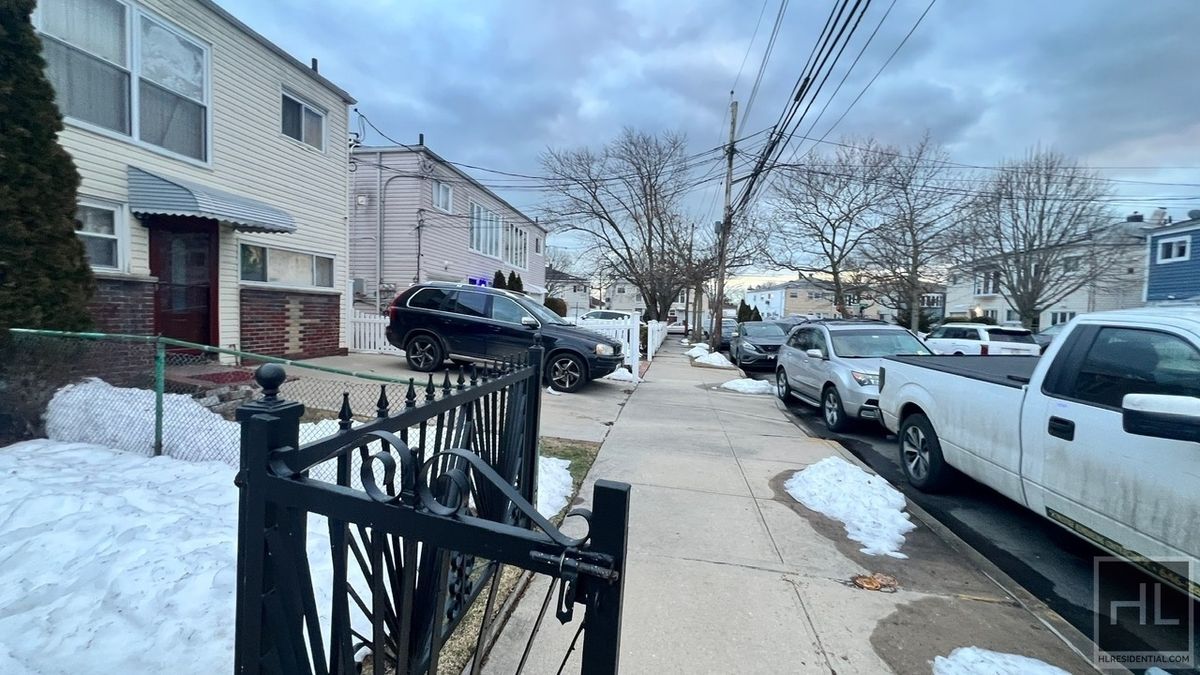 Building Photo - 149-63 256 STREET