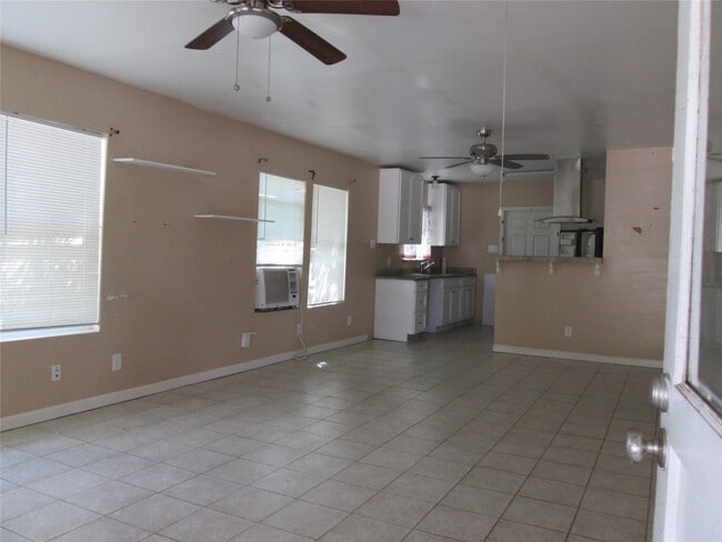 Building Photo - 4416 FM 2218 Rd