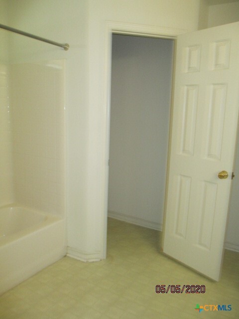 Building Photo - 106 Jocelyn Cir