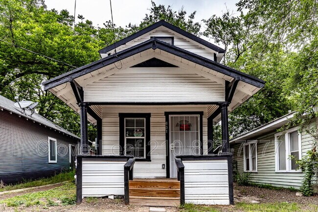 Building Photo - 631 Potomac St