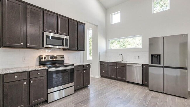 Building Photo - 137 Ohana Ct