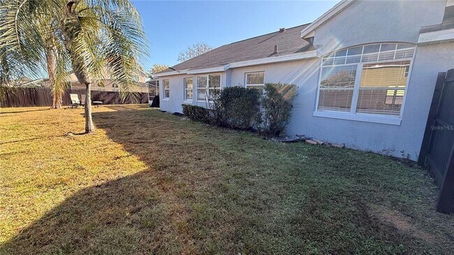 Building Photo - 605 Rochester Loop