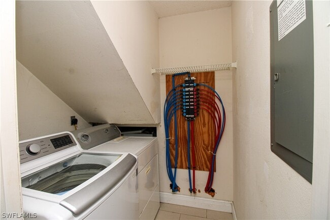 Building Photo - 7493 Pebble Beach Rd