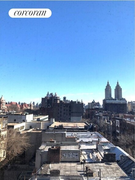 Building Photo - 175 W 76th St