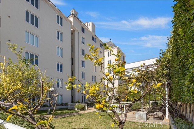 Building Photo - 1424 N Crescent Heights Blvd
