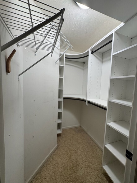 Building Photo - 19005 Olive St