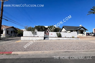 Building Photo - 425 N Park Ave