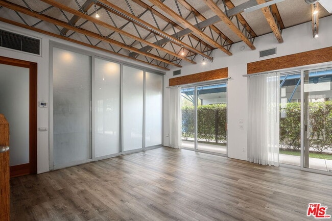 Building Photo - 621 San Juan Ave