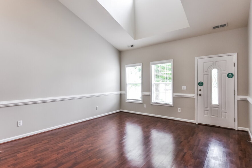 Building Photo - 1238 Braemar Highland Dr