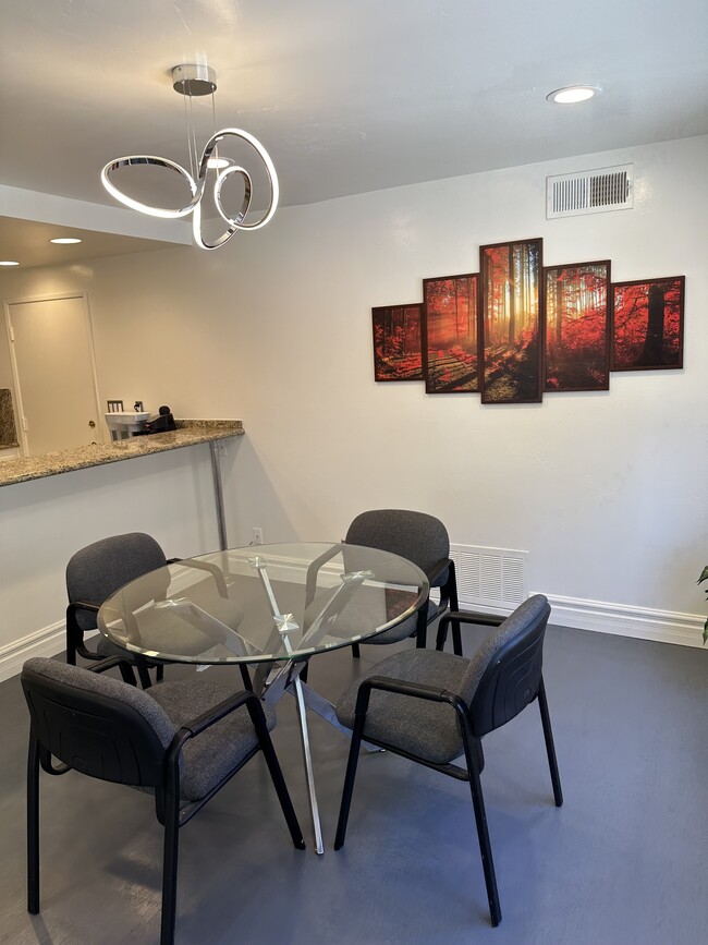 Building Photo - 24721 Camden Ct