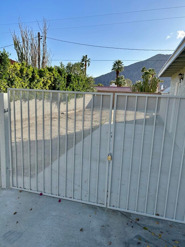 Building Photo - 53548 Avenida Vallejo