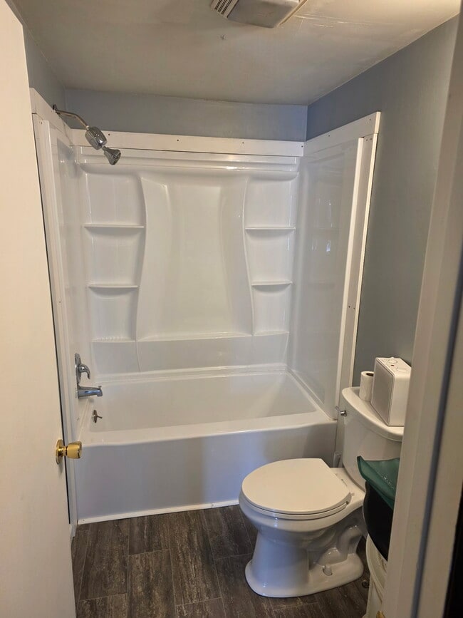 Building Photo - 2139 Horning Rd