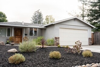 Building Photo - Wow! What a Great Home! Available Now!
