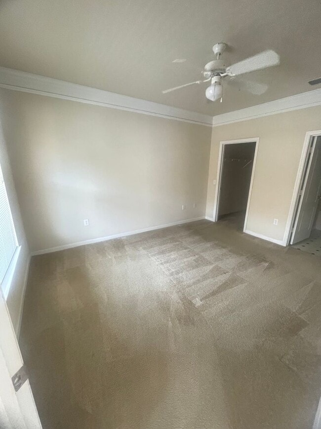 Building Photo - Beautiful condominium for Rent