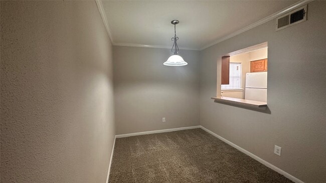 Building Photo - 2825 Bellefontaine