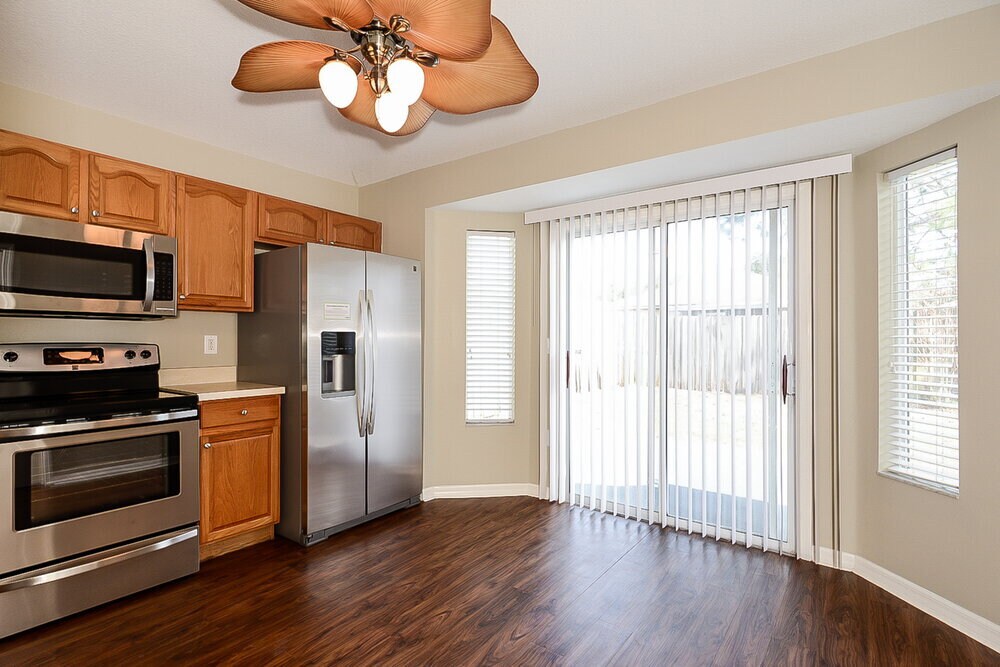 Building Photo - 1533 Marsh Wood Dr