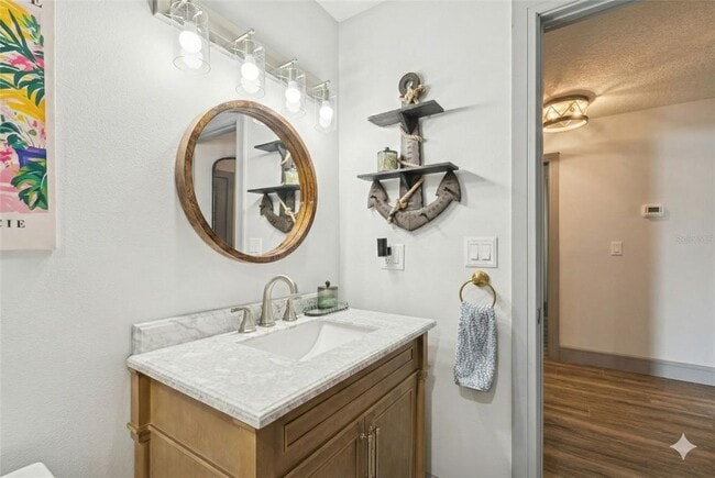 Building Photo - 292 Sunlit Cove Dr NE