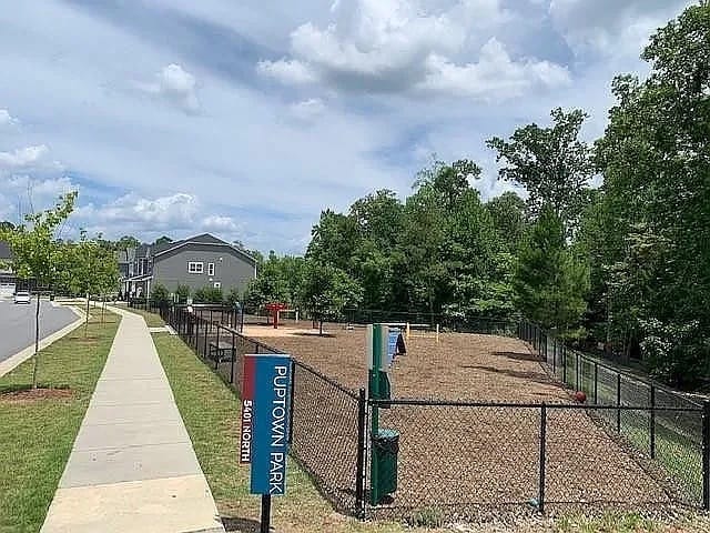 Building Photo - 6400 Astor Elgin St