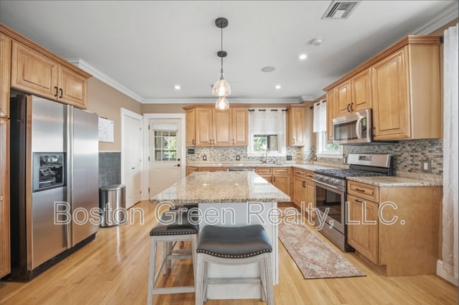 Building Photo - 69 Jaques St