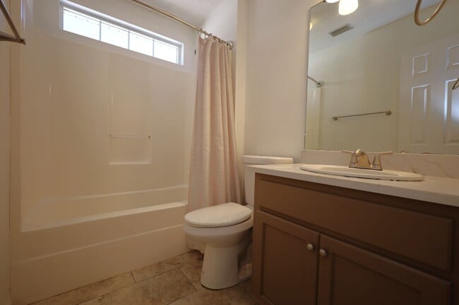 Building Photo - 3063 Schroer Dr