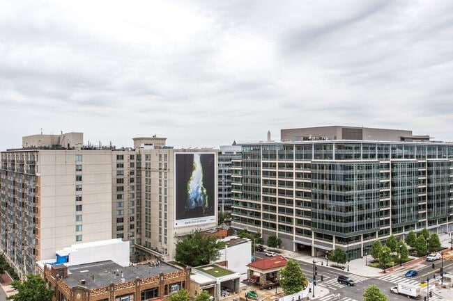 Building Photo - 475 K St NW