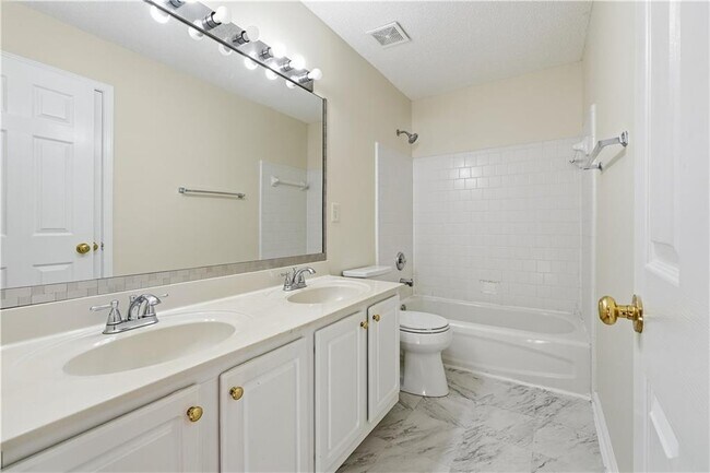 Building Photo - 348 Santa Anita Ave