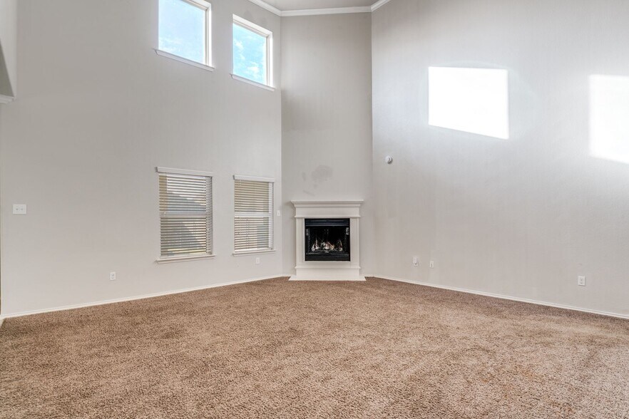 Building Photo - 3013 Fluttermill Dr