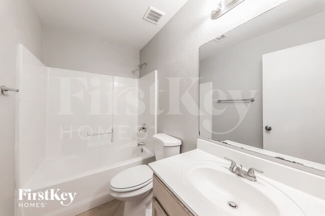 Building Photo - 8507 W Palm Ln