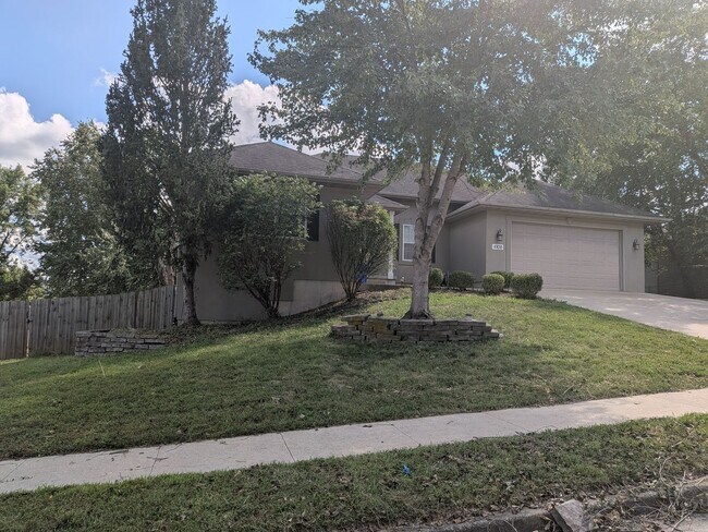 Building Photo - 4108 Cedar Crest Ln