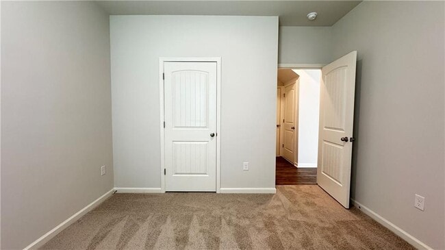 Building Photo - 61 Biltmore Pl