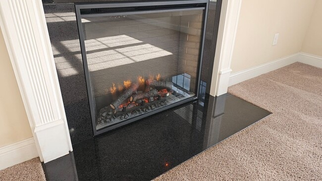 Building Photo - 4 BR 3.5 BA in Swansboro!