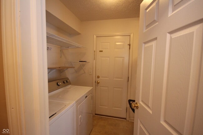 Building Photo - 2306 McGregor Dr