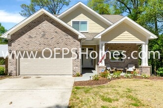 Building Photo - 712 Cypress Dr