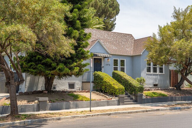 Building Photo - 4978 N North Maywood Ave