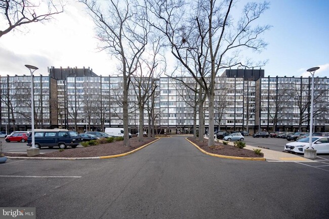 Building Photo - 1311 Delaware Ave SW