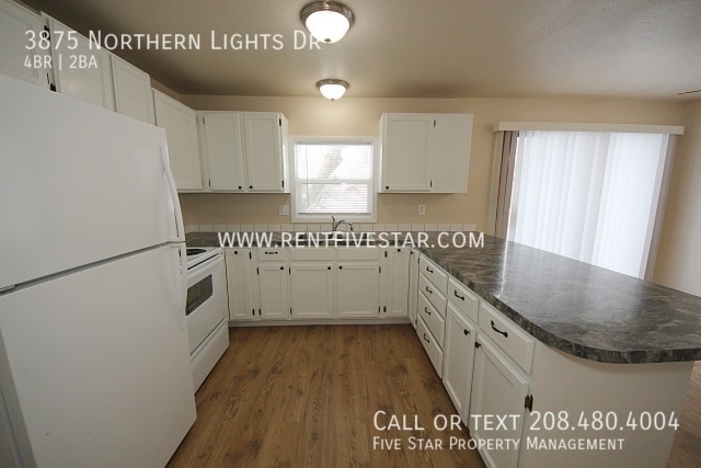 Building Photo - 3875 Northern Lights Dr