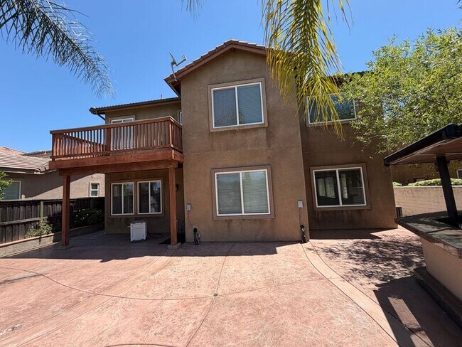 Building Photo - 46263 Drymen Ave