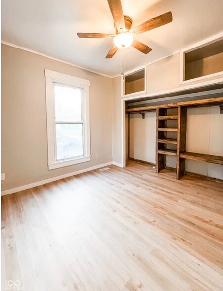 Building Photo - 102 Meridian St