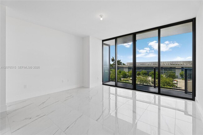 Building Photo - 1170 E Hallandale Beach Blvd